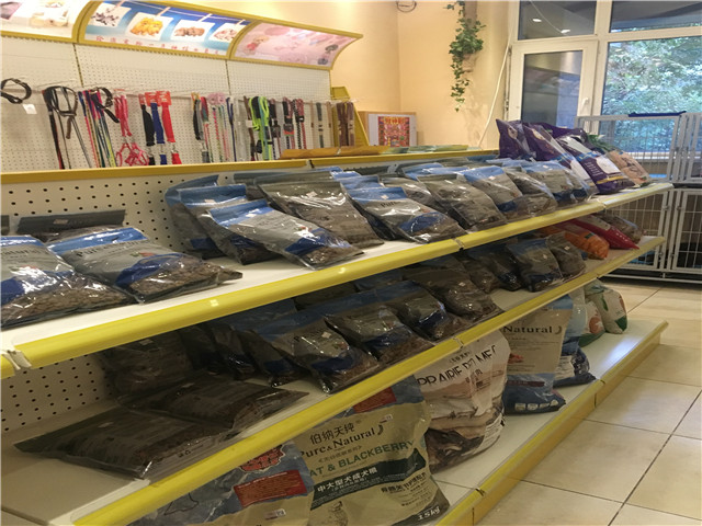宠物用品批发新趋势：满足千万爱宠家庭的需求